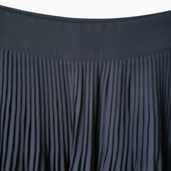 Ann Taylor Micro Pleat Mini Skirt 12 Tenniscore Preppy Nautical Classic Twee NEW - Picture 2 of 9